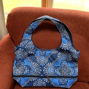 Vera Bradley expandable tote
